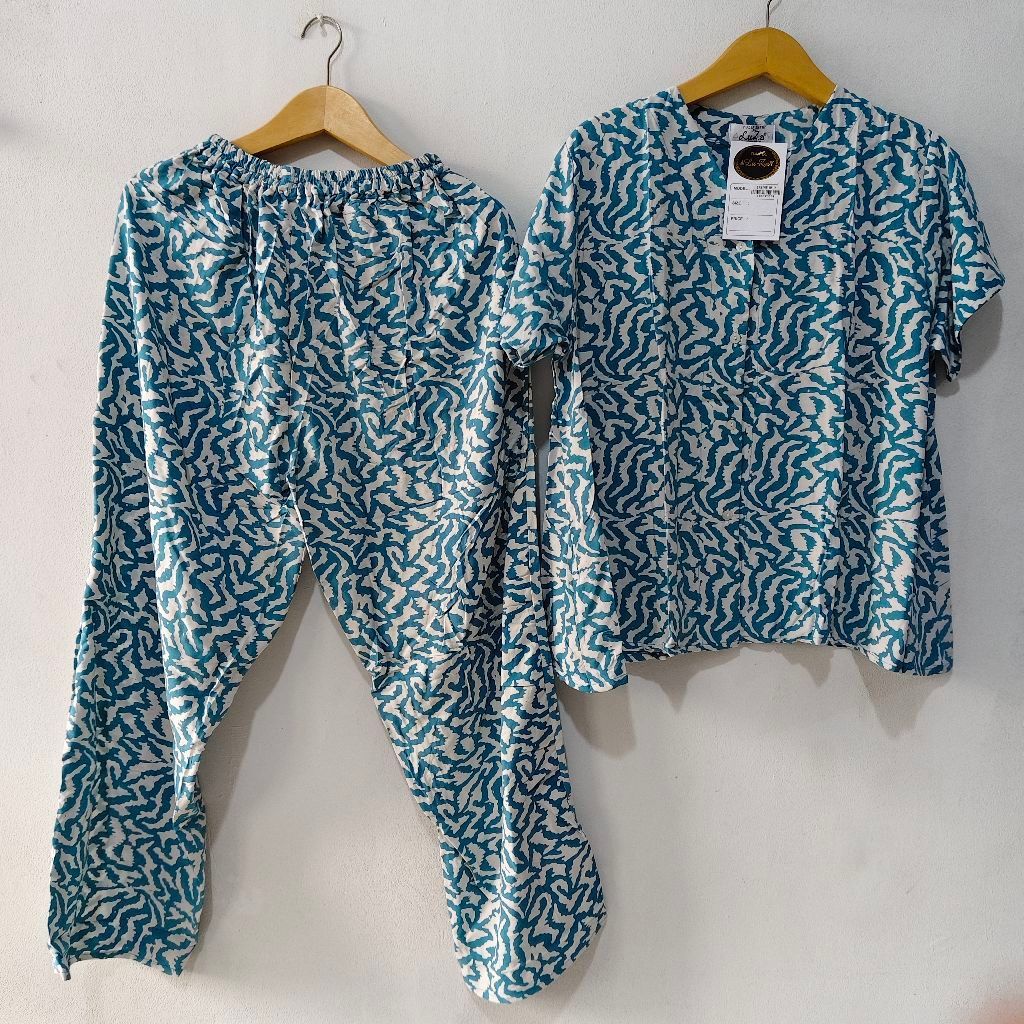 LUZA ~ SETELAN LUZA VIE /  SETELAN LUZA VIE TANGAN 7/8 by LUZA BATIK PEKALONGAN  /  ONESET PAJAMAS L