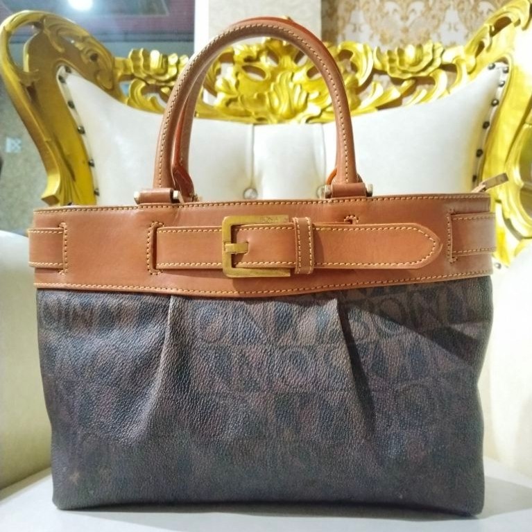 Tas BONIA bekas pemakaian, second seken preloved