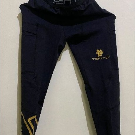 Preloved Celana Legging Olahraga Tiento Hitam