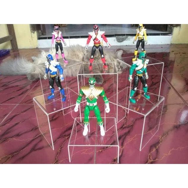 display figure, display akrilik, display action figure, display box