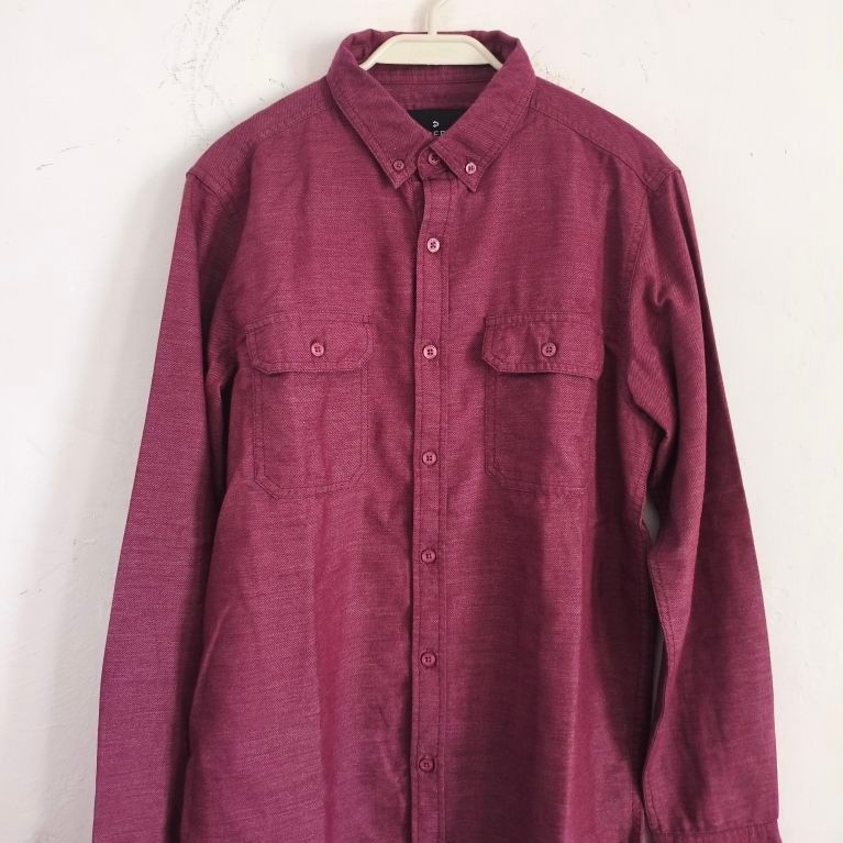 Preloved Kemeja Preppstudio Kalpen Basic Shirt Plum - M