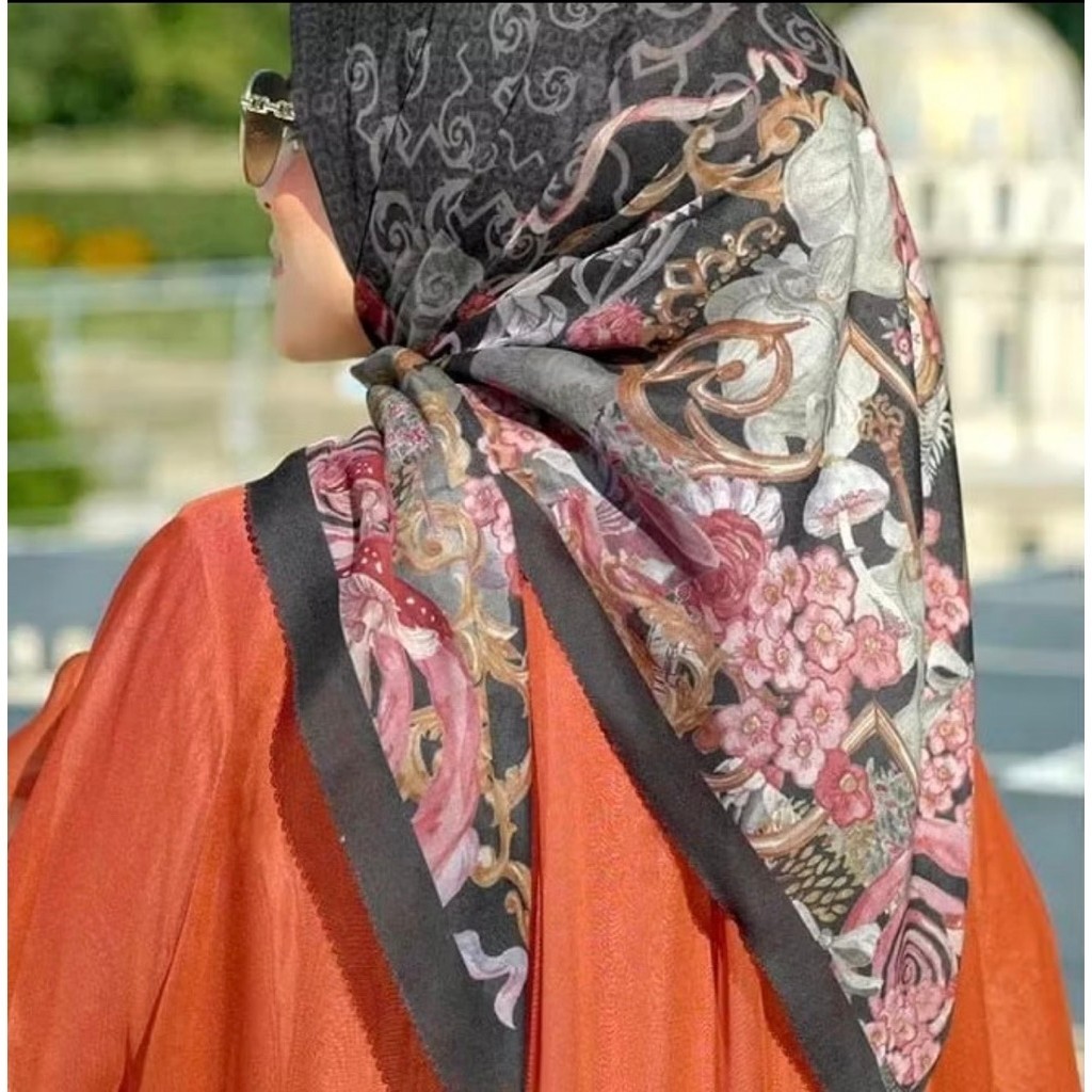 wonderland caviar buttonscarves