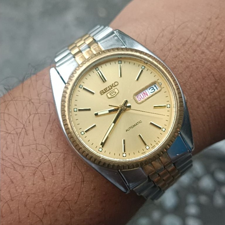 Seiko 5 Automatic Two-Tone SNXJ92