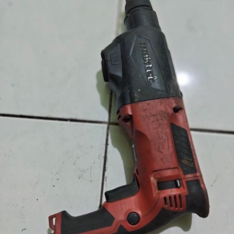 Bor drill 3 fungsi MAKTEC type MT871 barang second kondisi normal siap pakai