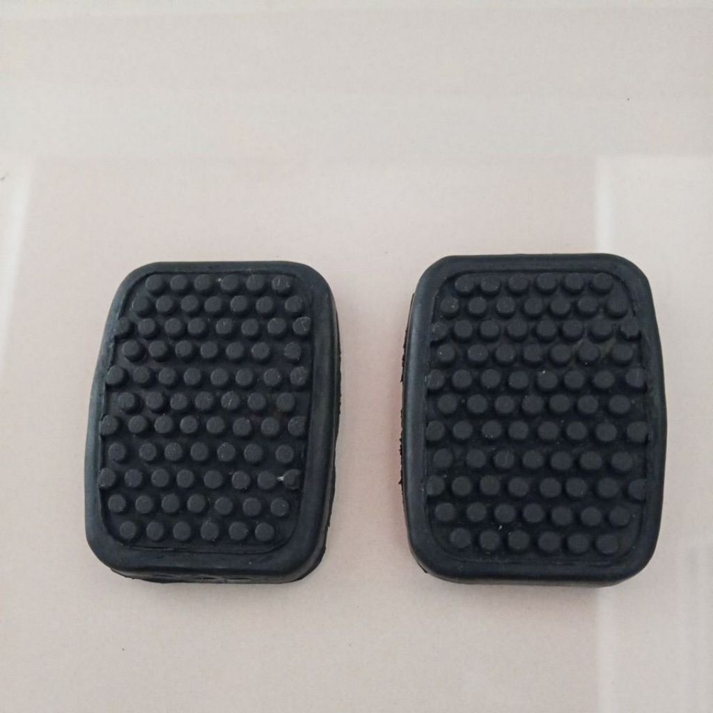 karep pedal gas + rem mobil st 100 /T 120ss
