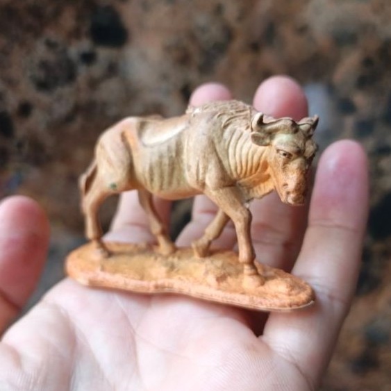 figure animal wildebeest new ray