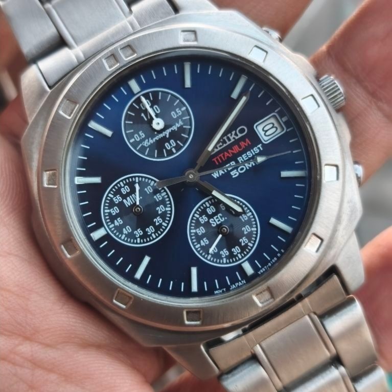 SEIKO CHRONOGRAPH BLUE DIAL TITANIUM - RARE ITEM