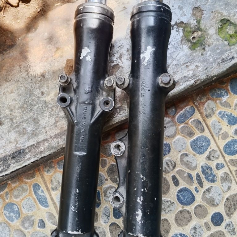 As Bottom Shock Depan Suzuki GT250/380