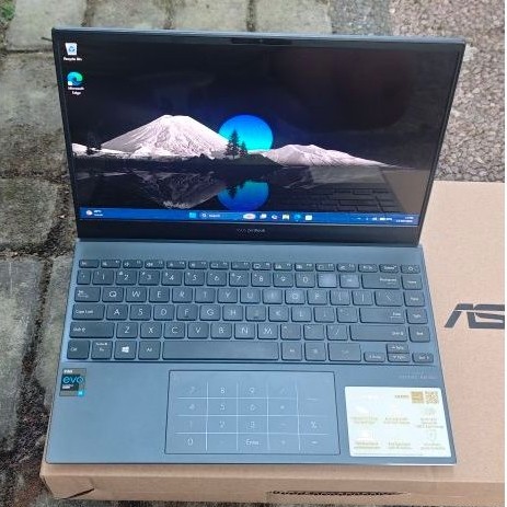 Asus Zenbook 13 OLED UX325EA (i5-1135G7, 16/512, Iris XE, OLED 2K Display)