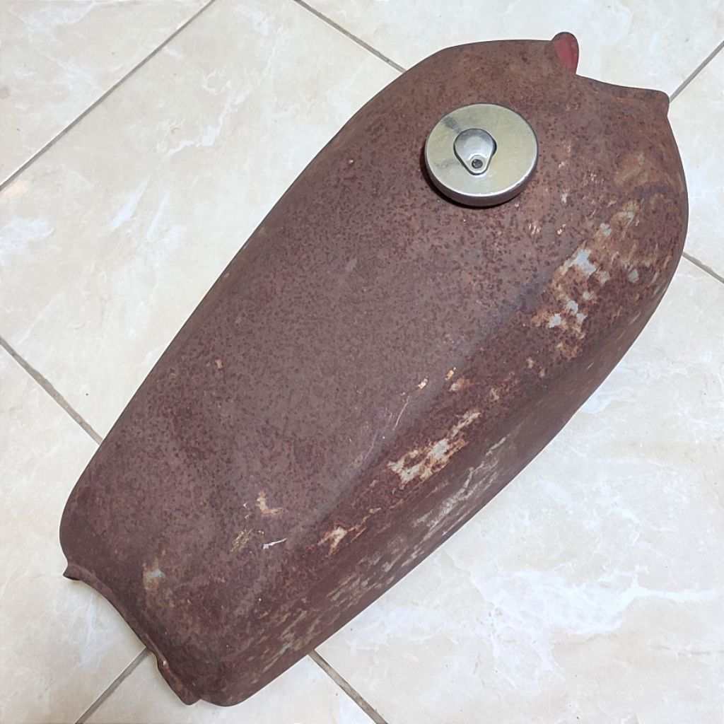Tangki Yamaha RS100 yamaha rs100 Original Bekas