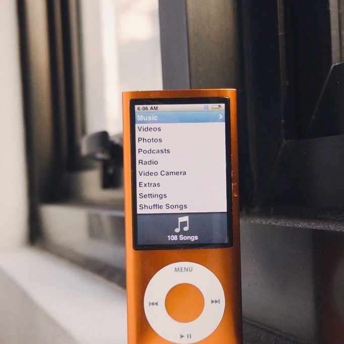 iPod Nano 5th Gen 16gb Orange