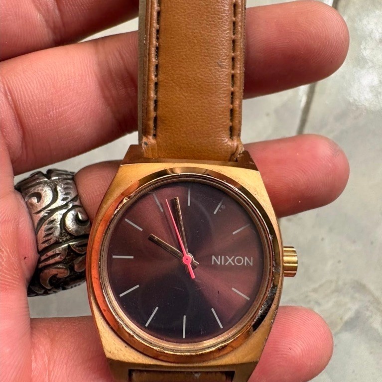 JAM TANGAN NIXON QUARTZ