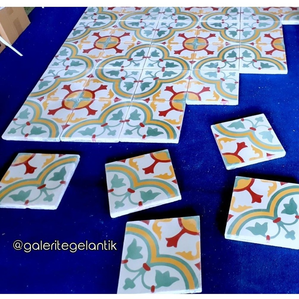 TEGEL MOTIF BATIK ANTIK BEST SELLER