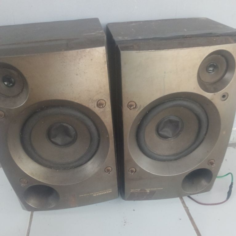 speaker bekas compo pioner