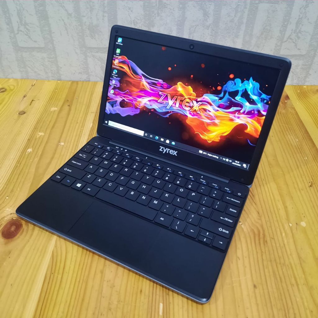 Zyrex sky 232, Celeron N3350, Ram 4gb Ssd 256Gb