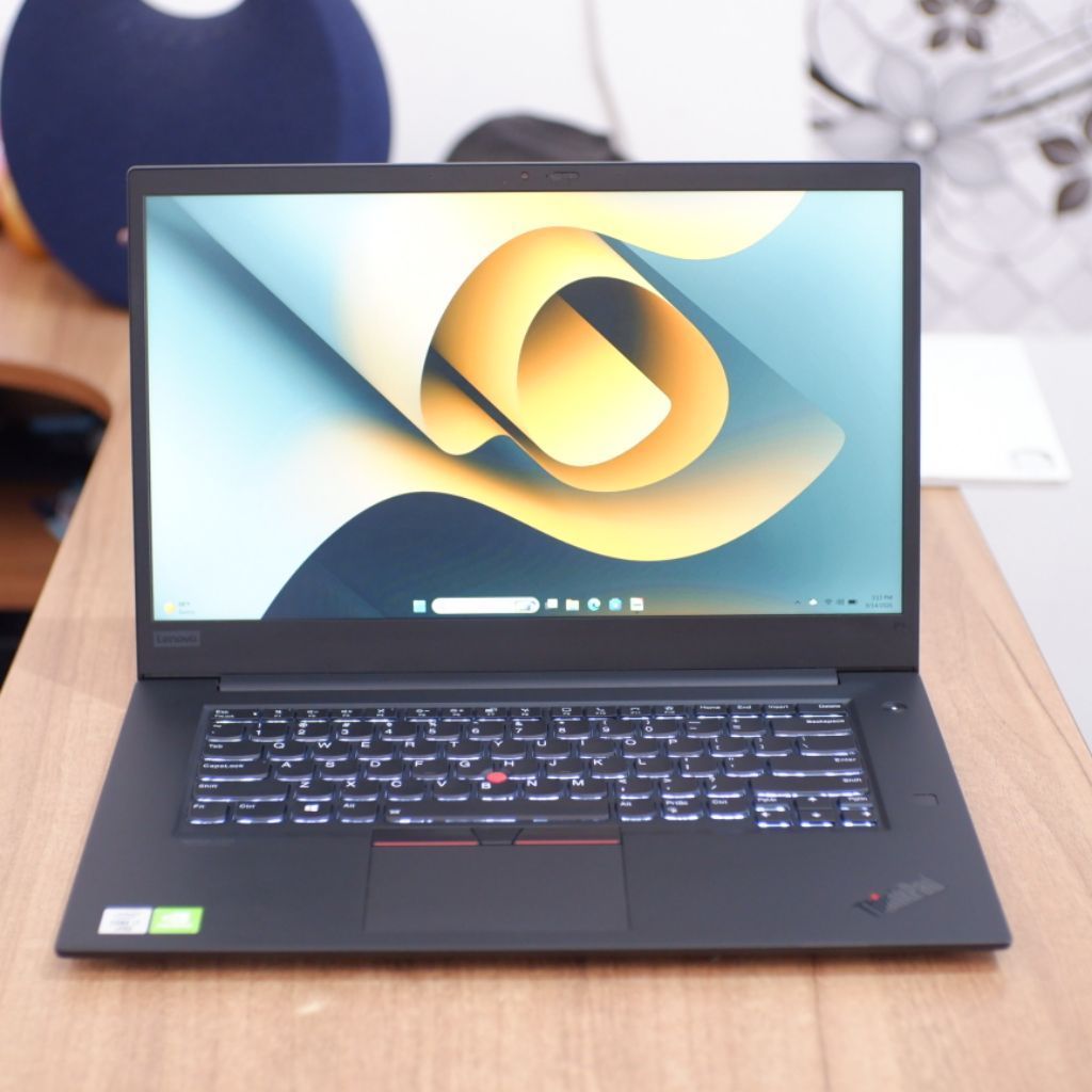 Lenovo ThinkPad P1 Gen 3 i7-10850H RAM 32GB SSD 1TB Quadro T2000