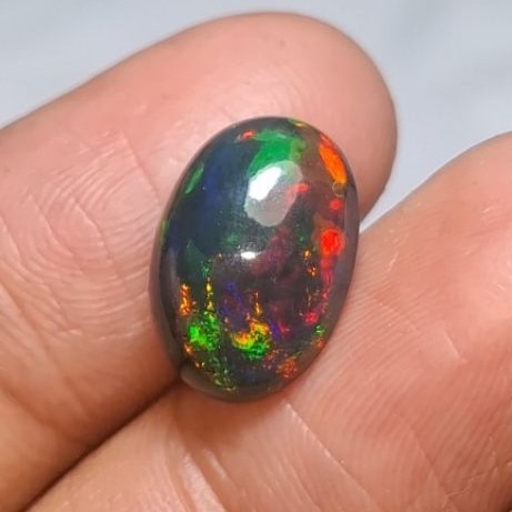 NATURAL BLACK OPAL AFRIKA (KALIMAYA BLACK OPAL)