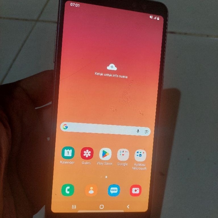 lcd samsung a8 plus ori cabutan,,retak sehelai