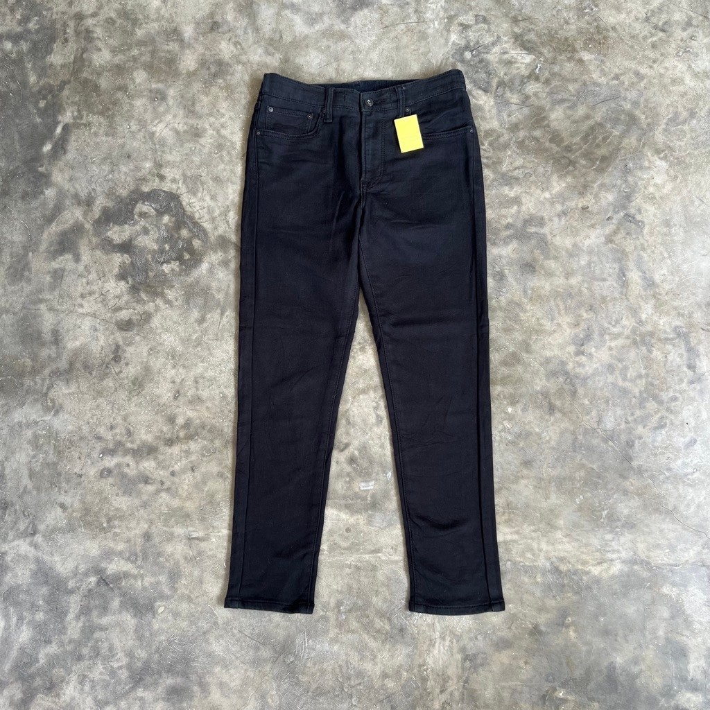 Uniqlo Ezy Denim Slim Tapered Jeans