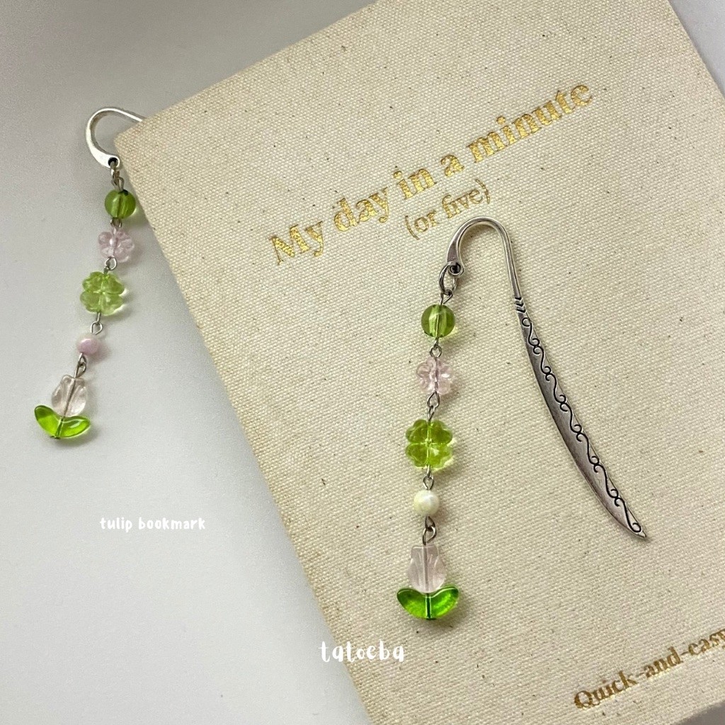 Tulip Bookmark - Beaded Beads Bookmark / Pembatas Buku Manik Lucu