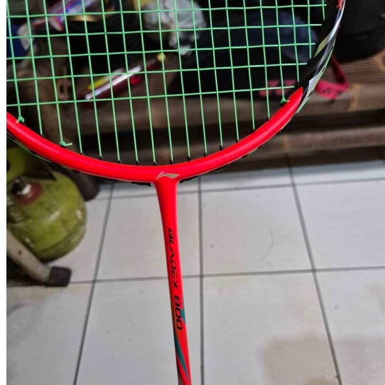 raket badminton lining bladex 800 4u