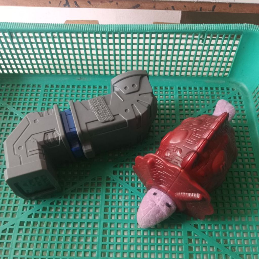 mainan boneka figure dinosaurus teropong batman PL asri 5
