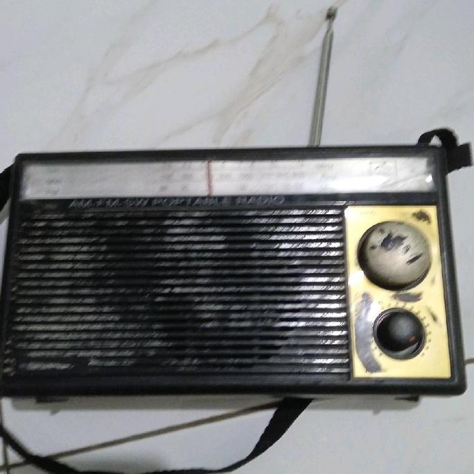 National Radio Antik SW- MW - FM hidup