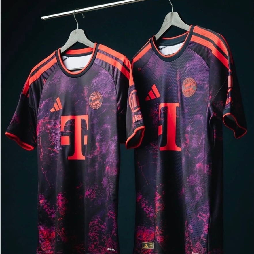 Bayern Munich Third 26/27 Shortsleeve Stadium Jersey | Retro | Vintage Edition | Jersey Bola | Authe
