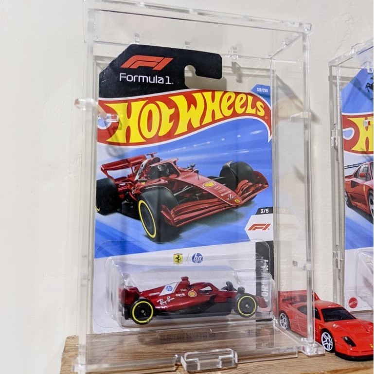 Hot Wheels formula 1 Scuderia Ferrari HP Card Aman skala 1:64