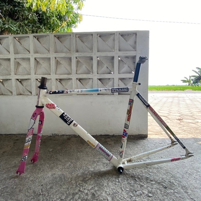 FRAME SET UNITED SOLOIST 02