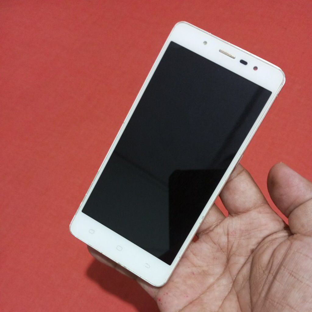 Lcd fulset plus bazel Andromax R2 / Hisense L676 Original Copotan mulus garansi normal jika rusak ba