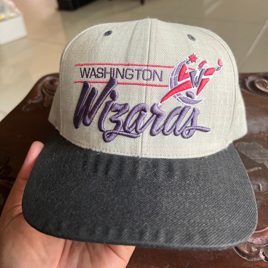 Topi MITCHELL n NESS x NBA WASHINGTON WIZARD SNAPBACK STRAP. Preloved