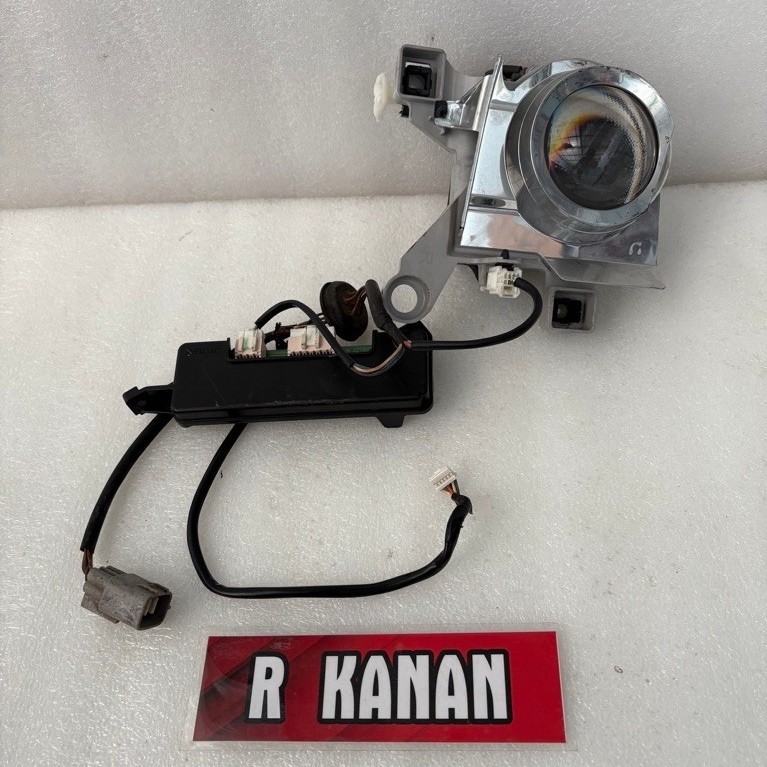 BILED PROJIE headlamp reflektor LED MODUL FORTUNER VRZ 2016-2019 ori copotan
