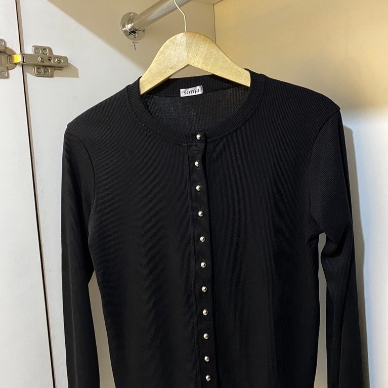 Preloved Kaia Top by Soma.idn Hitam