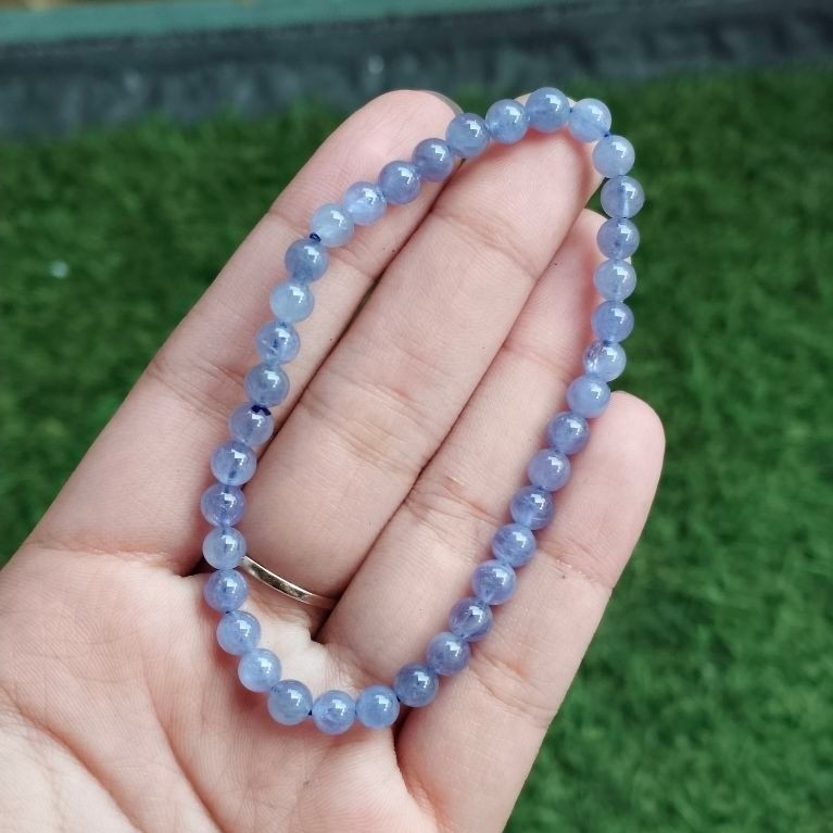 Natural Crystal Tanzanite