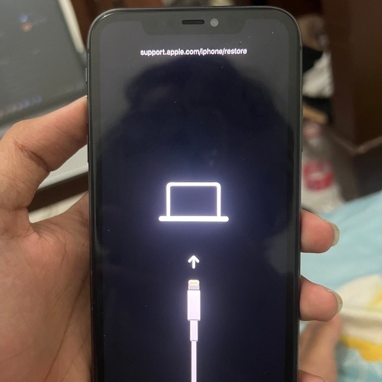 mesin iphone 11 128gb stuck recovery (hanya mesin)