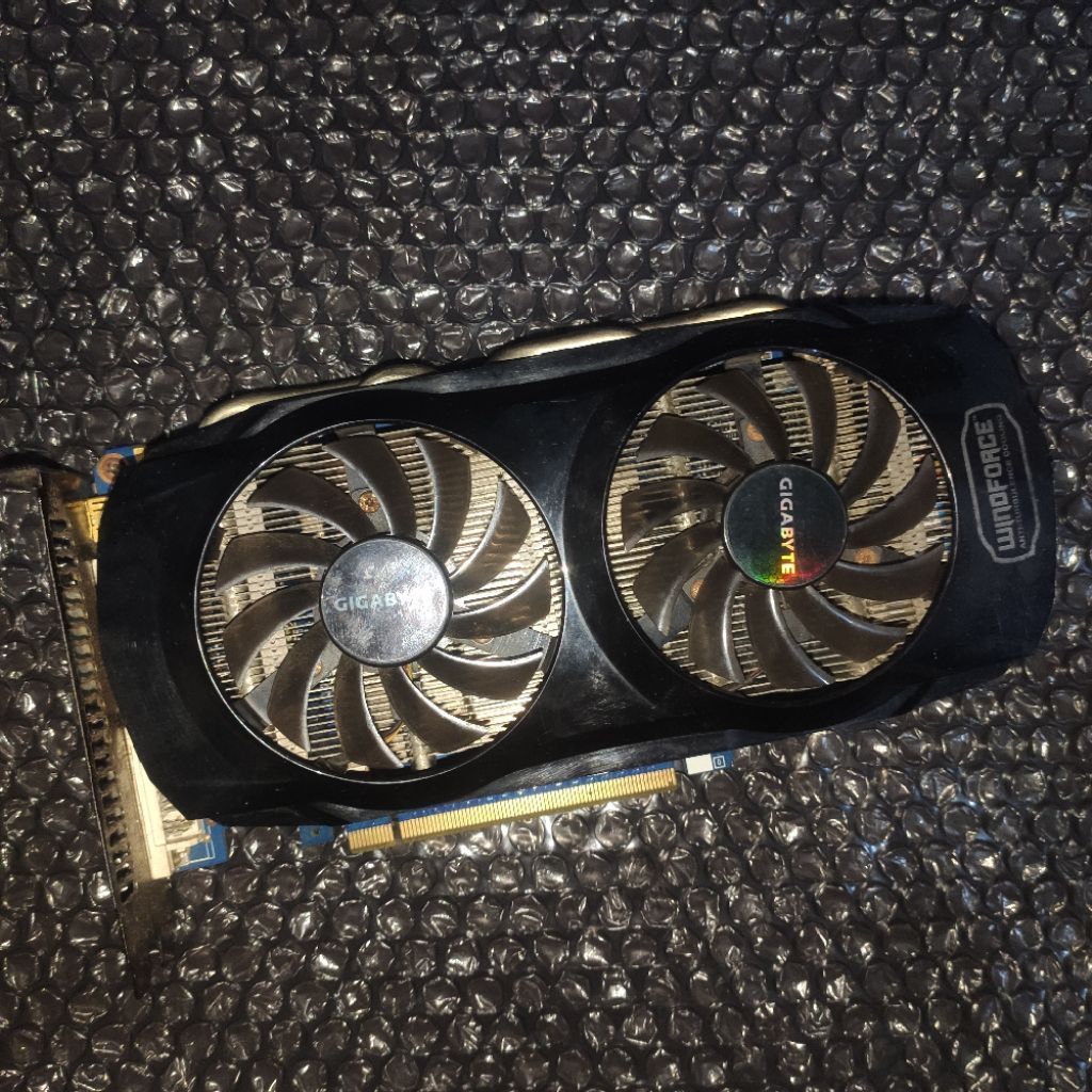 GIGABYTE GTX 560 TI 1GB GDDR5 - NORMAL