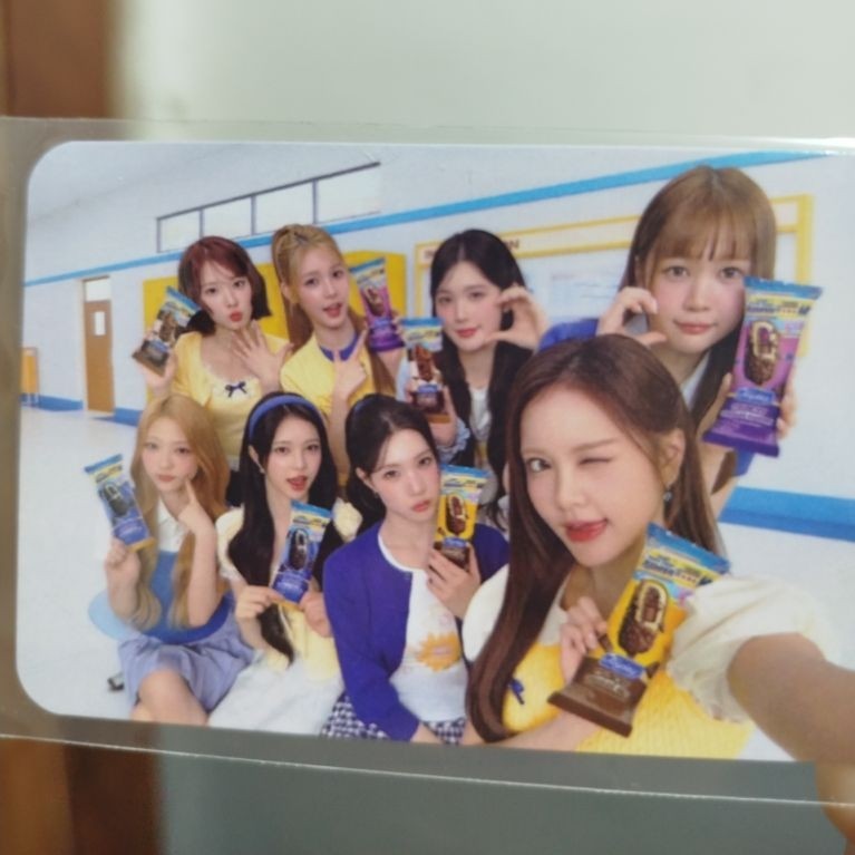 WTS PHOTOCARD Joyday X HEARTS2HEARTS SERIES