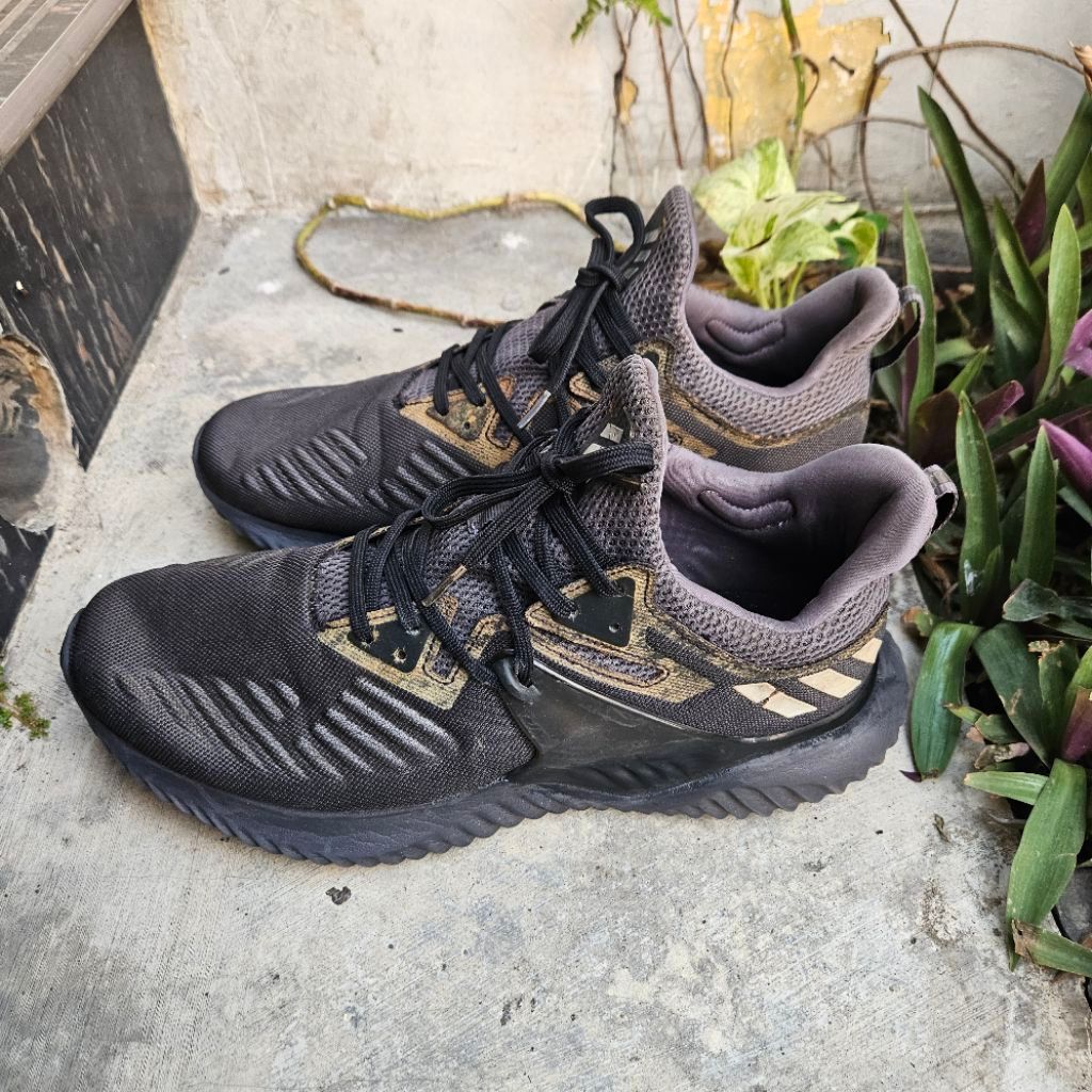 sepatu sneakers second adds size 46(29,5cm)