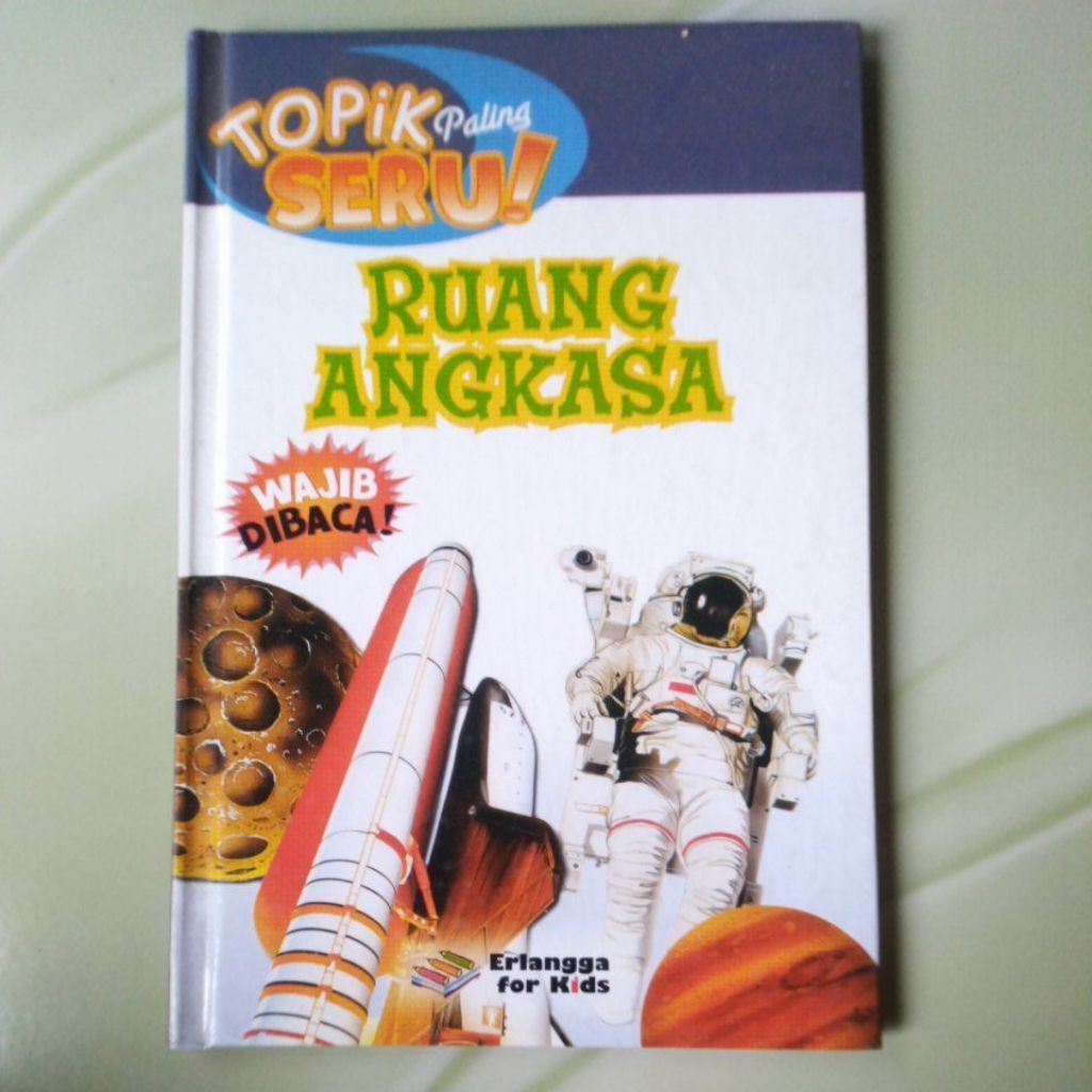 Buku Ruang Angkasa