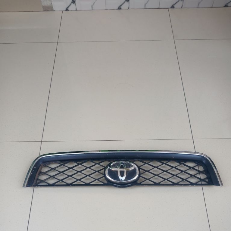 grill toyota rush 2012-2014 original