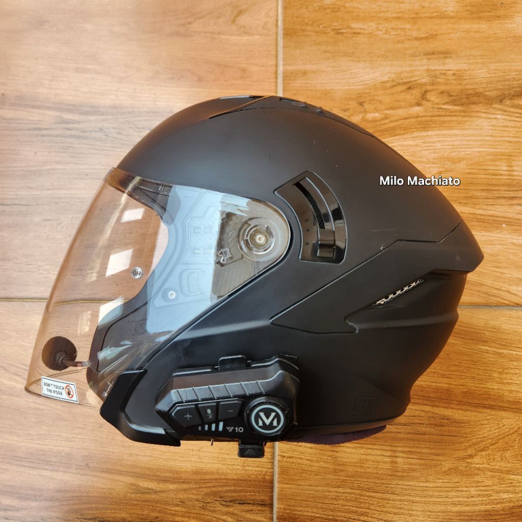 Helm KYT NFJ Size L dan Intercom Y10 SECOND