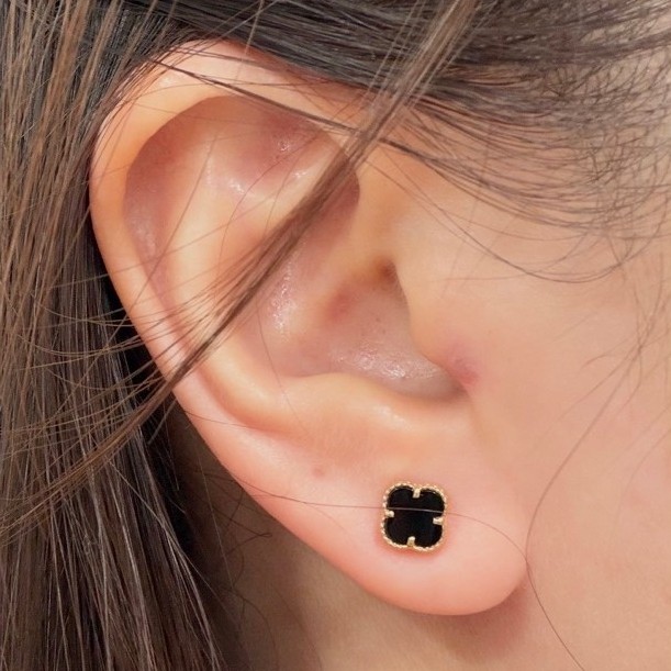 Giwang Emas Clover Hitam 8k Yellow Gold