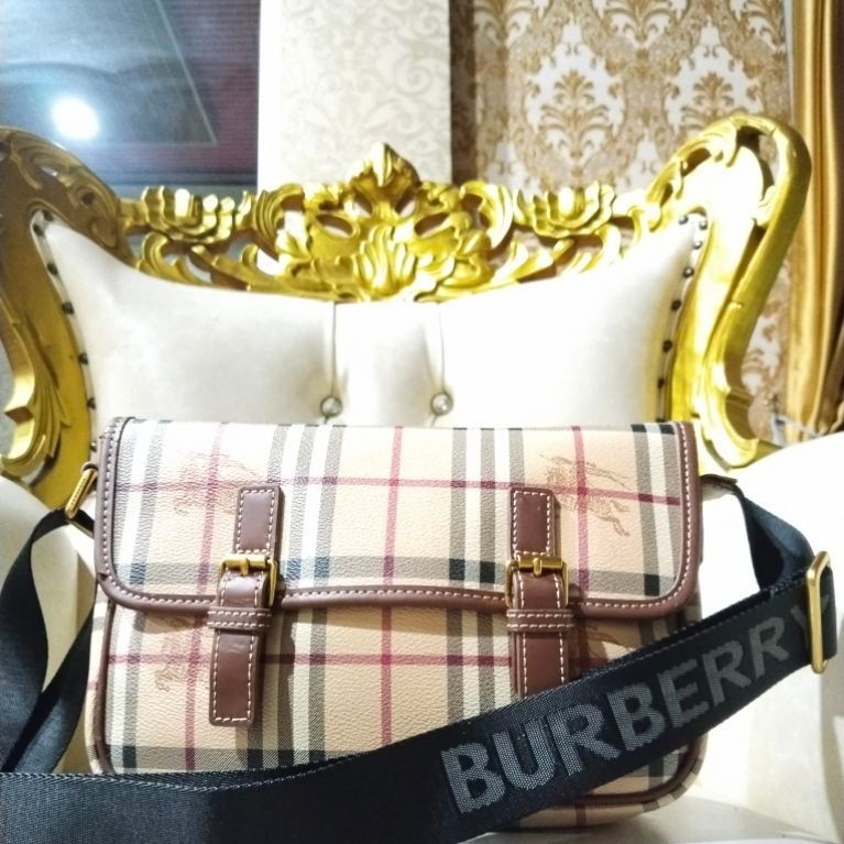 Tas BURBERRY bekas pemakaian, second seken preloved