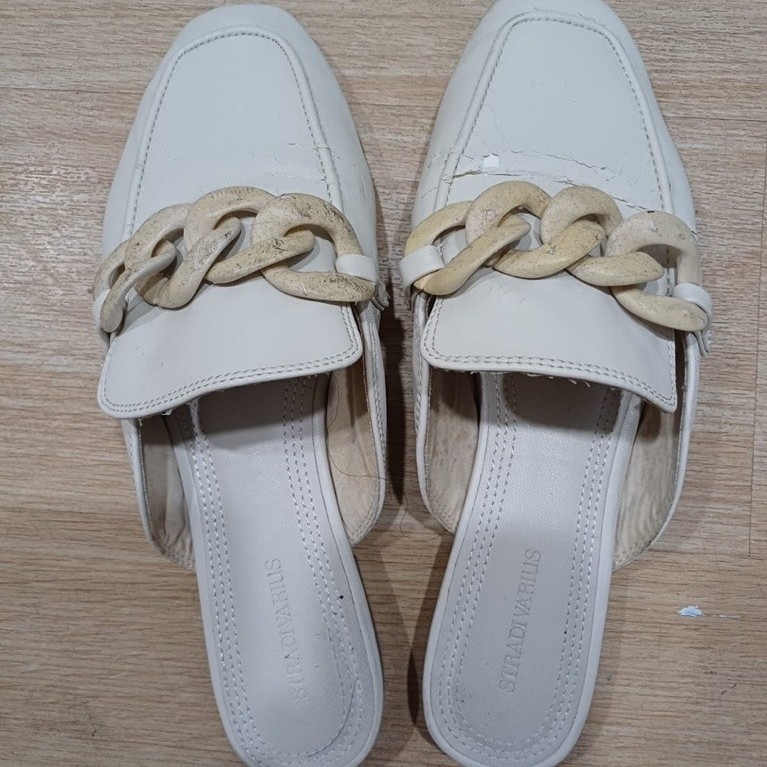 Stradivarius Chain Sandal