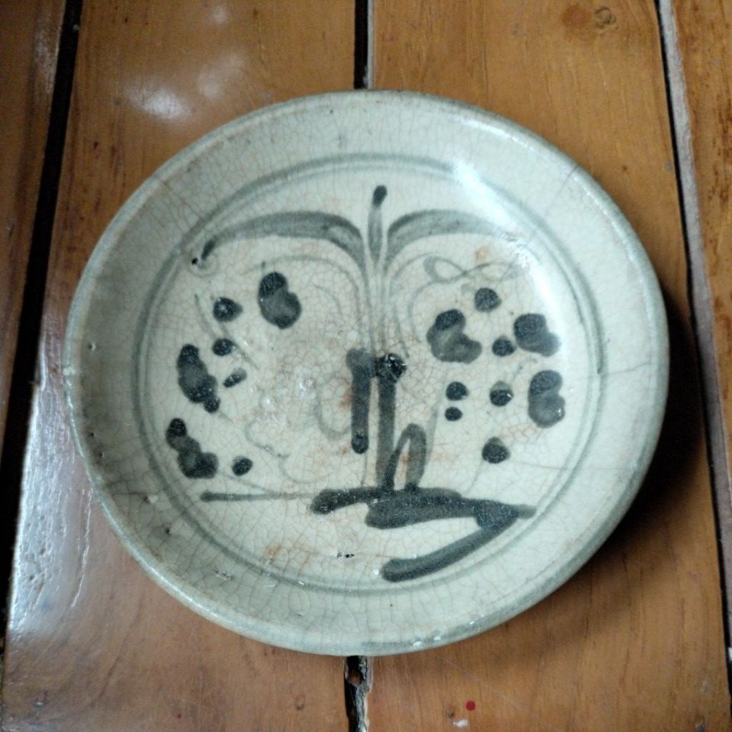 Piring kuno china porselen dinasti ming temuan sungai Mahakam dia12cm
