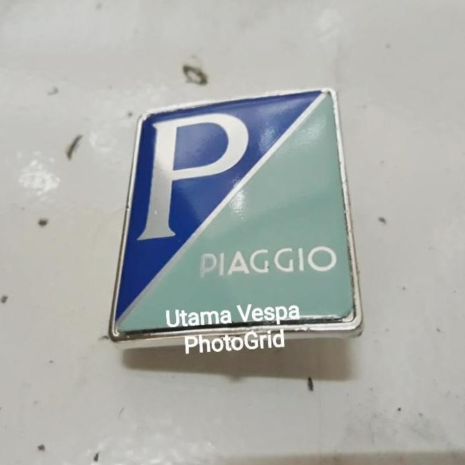 BEBAS ONGKIR - Logo emblem dasi hidung Vespa Matic LX GTS S Sprint Primavera original