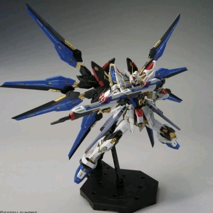 Gundam Mgex Strike Freedom Bandai
