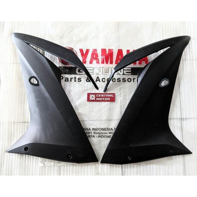 BODY SAYAP TEBENG FAIRING DEPAN KANAN KIRI HITAM DOFF DOF R15 V3 Original