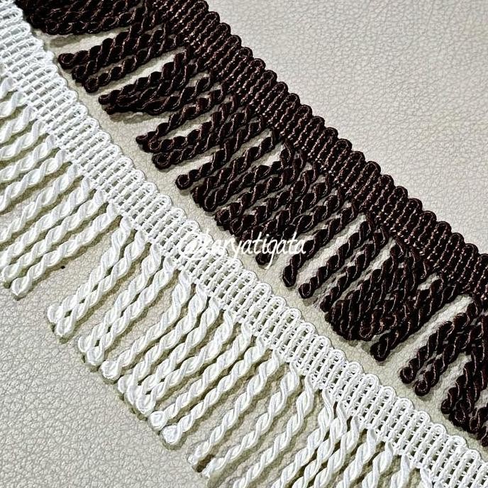 

<<<<<] Renda Rumbai Tambang/Curly Lebar 5,5 cm Kode 527 - 15 Meter